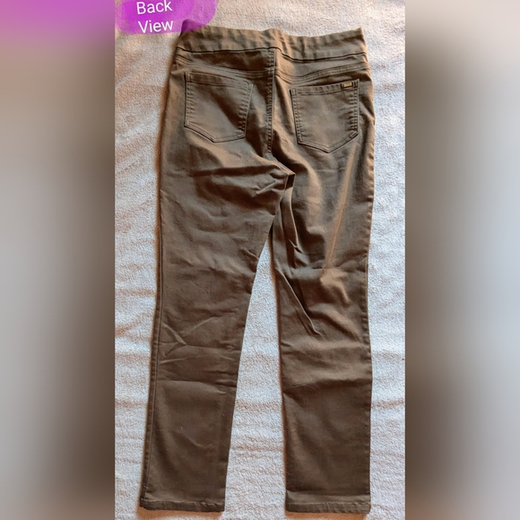 Size 8 Up! Pants EUC, pull up style elastic waistband, tan/brown colour - Picture 9 of 11